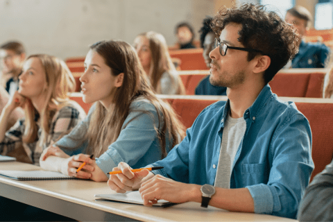 5 benefícios de estudar em um curso presencial