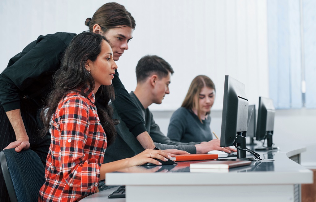 Como é a grade curricular do curso de Engenharia de Computadores?