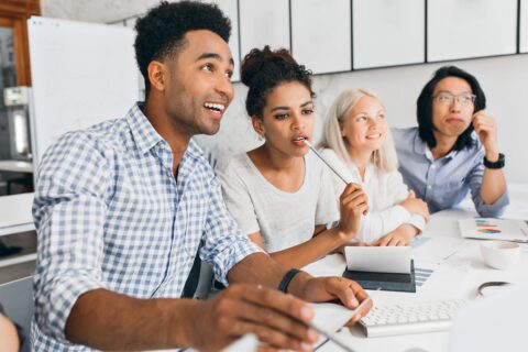 Economia na ESEG: quais são as vantagens de fazer o curso